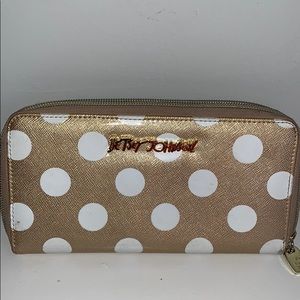 Betsy Johnson wallet